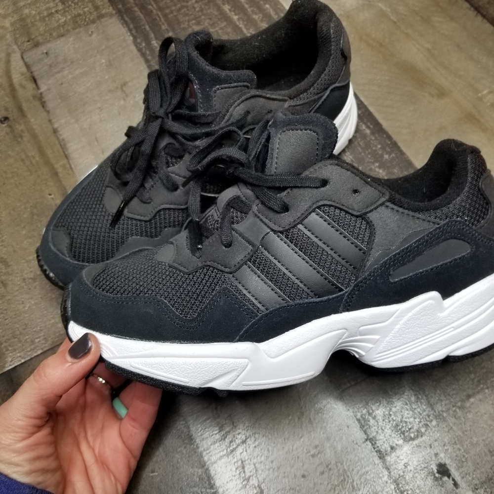 Adidas Torsion shoes